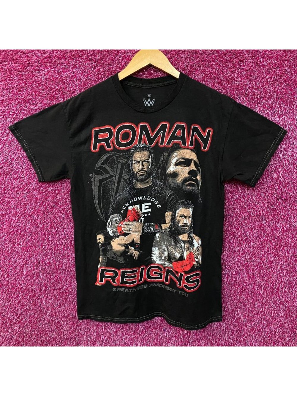 WWE Roman Reigns "Greatness Amongst You" Graphic T-Shirt Medium